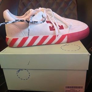 Off White Vulcanized Low